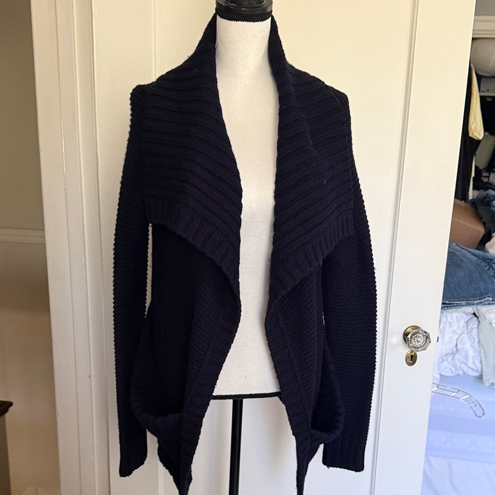 Vince Women's Navy Blue Open Front Sweater